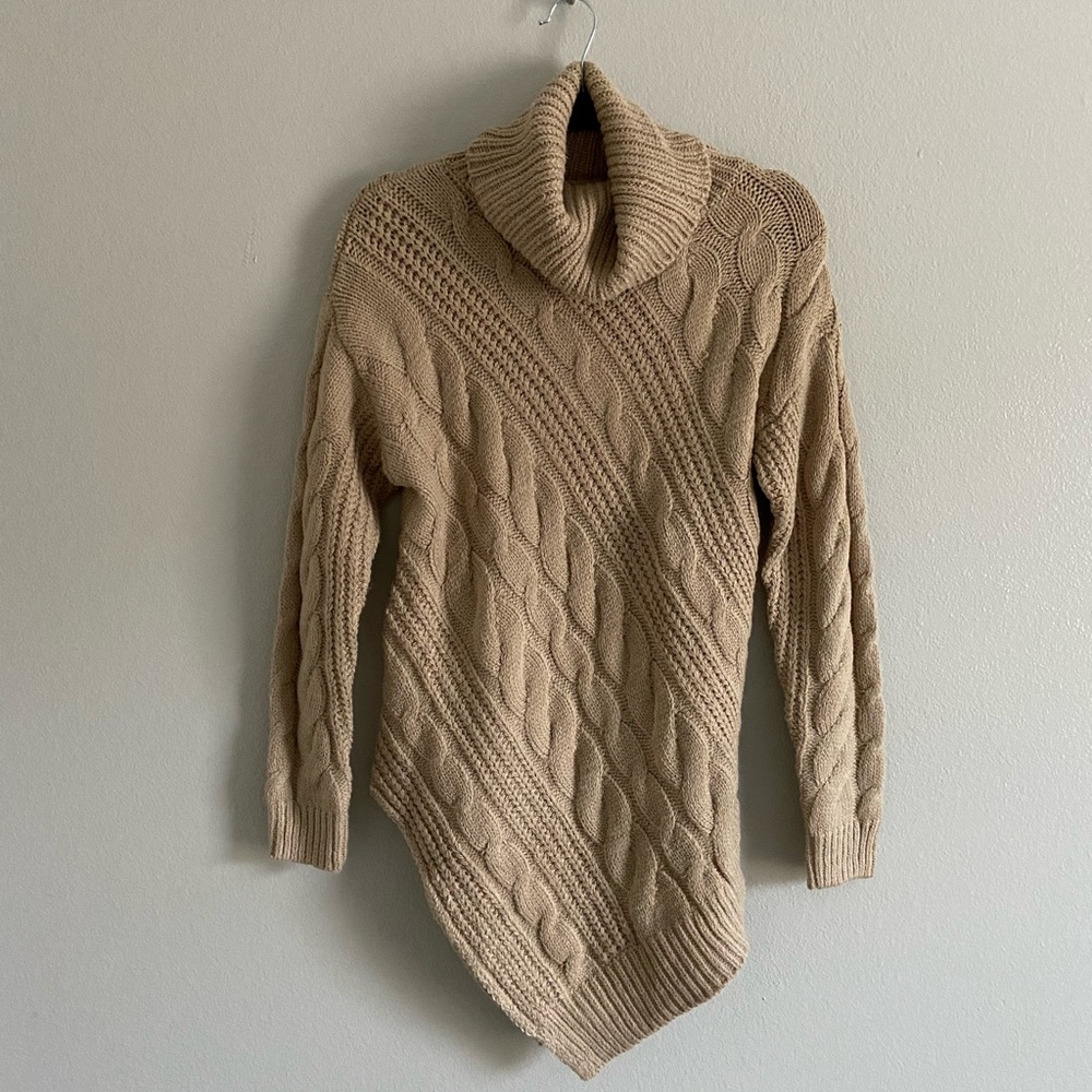 Mistic Prysm by Listicle sweater. Size s/m. NWT